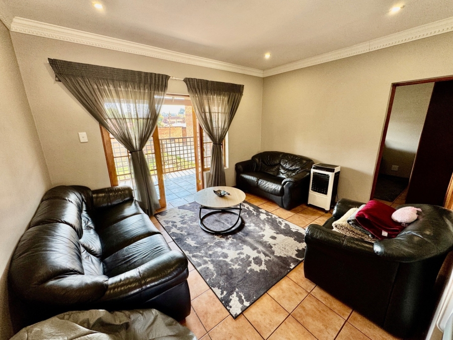 2 Bedroom Property for Sale in Die Bult North West